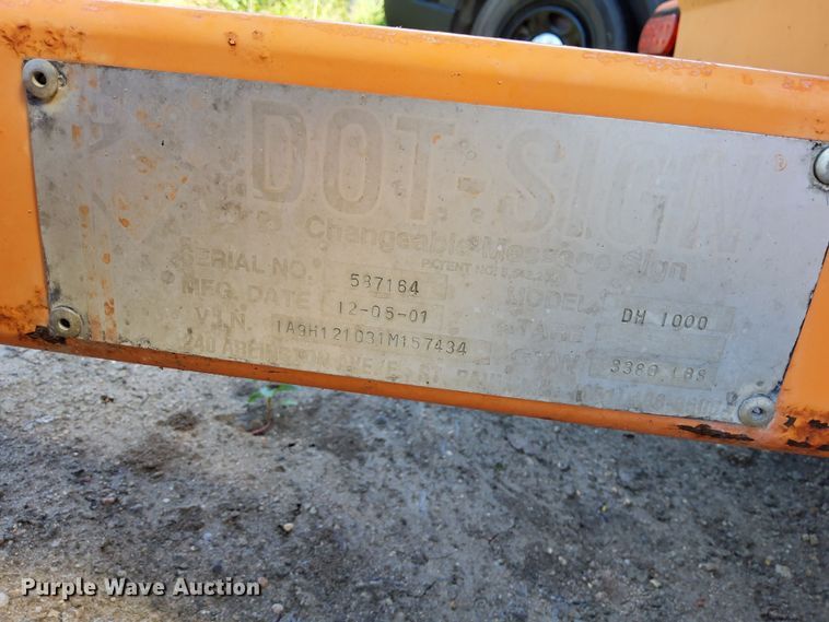 image for item NY9672 2001 Dot-Sign DH1000 Arrow board trailer