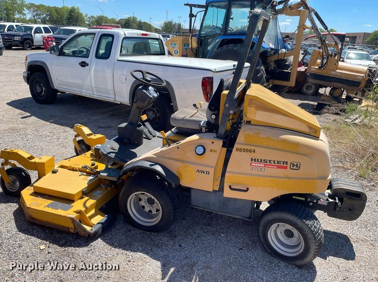image for item NY9674 Hustler  3700 lawn mower