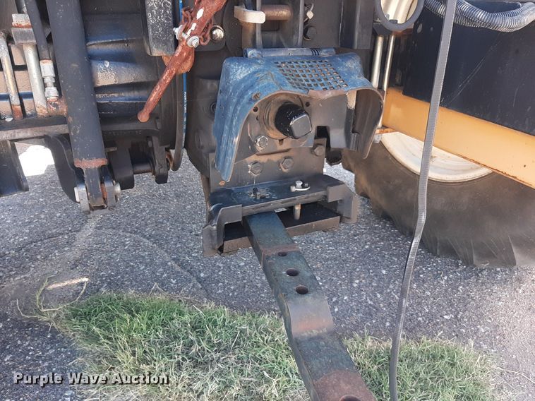 image for item NY9675 New Holland TS110 MFWD tractor