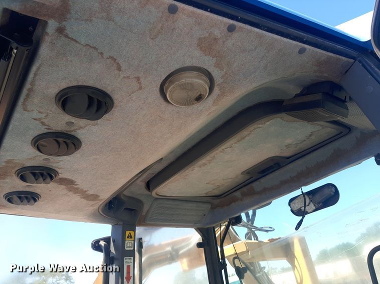 image for item NY9675 New Holland TS110 MFWD tractor