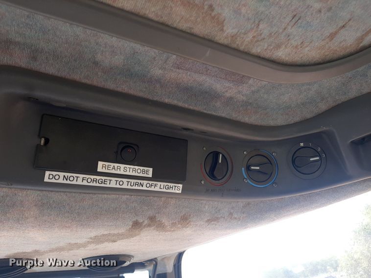 image for item NY9675 New Holland TS110 MFWD tractor