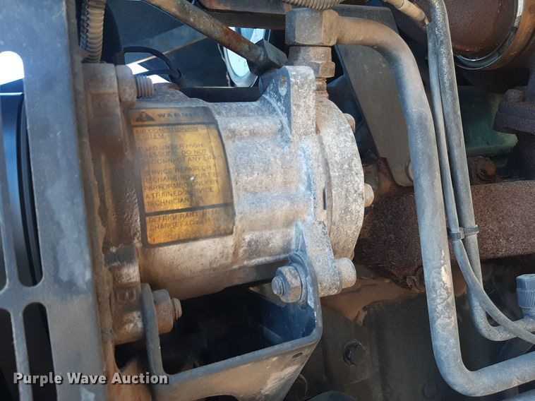 image for item NY9675 New Holland TS110 MFWD tractor