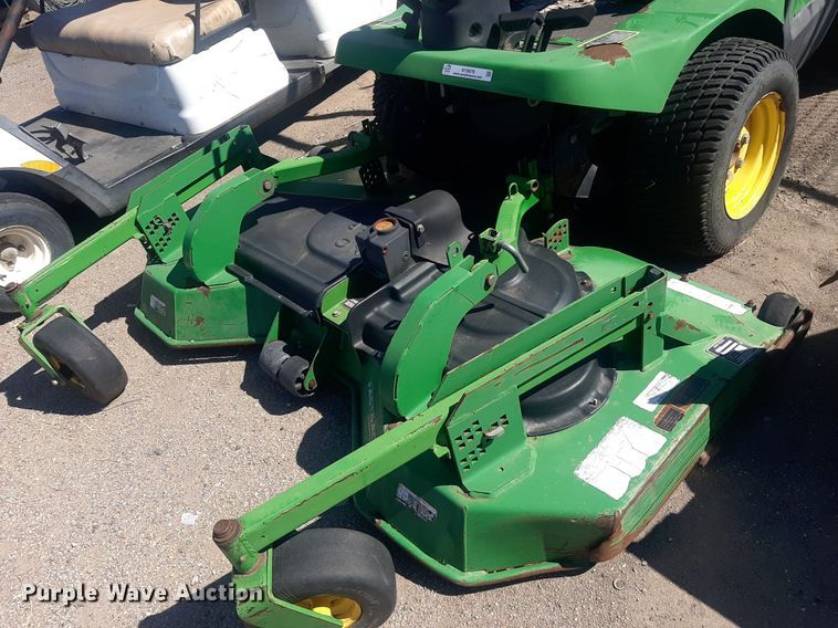 image for item NY9678 2005 John Deere 1435 Series II lawn mower