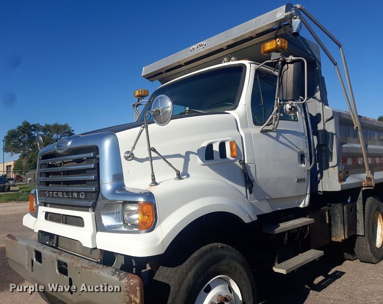 image for item NY9680 2009 Sterling dump truck