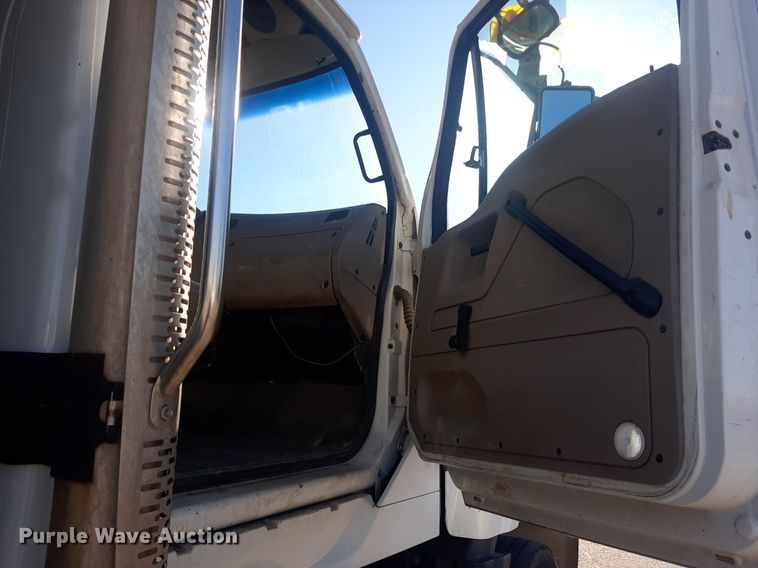 image for item NY9680 2009 Sterling dump truck