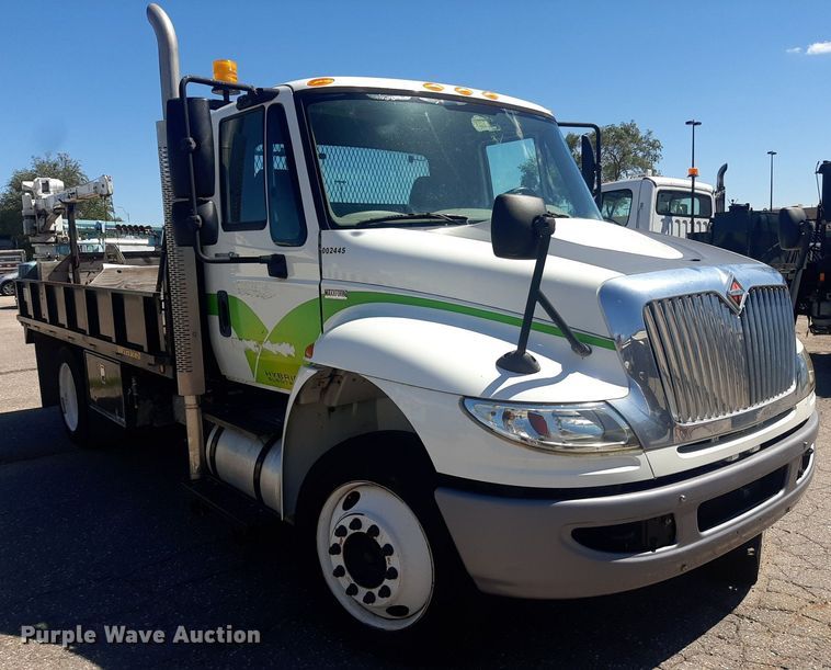 image for item NY9681 2012 International 4300 flatbed truck