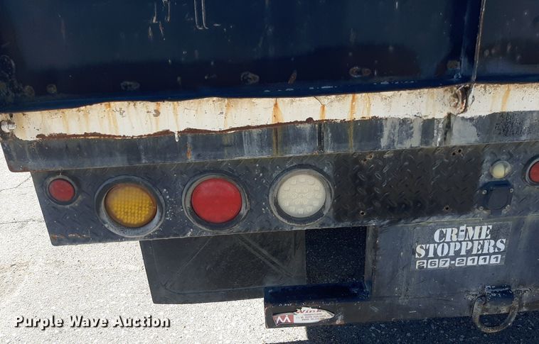 image for item NY9681 2012 International 4300 flatbed truck