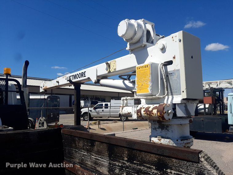 image for item NY9681 2012 International 4300 flatbed truck