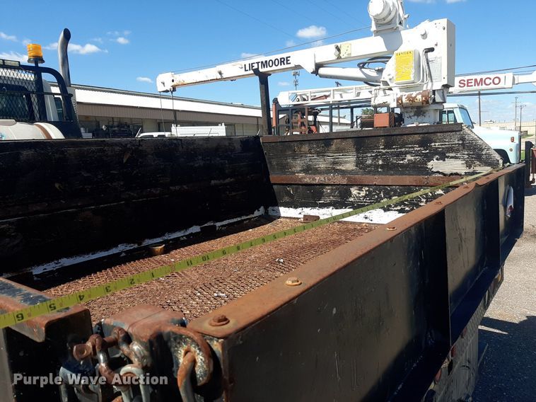 image for item NY9681 2012 International 4300 flatbed truck