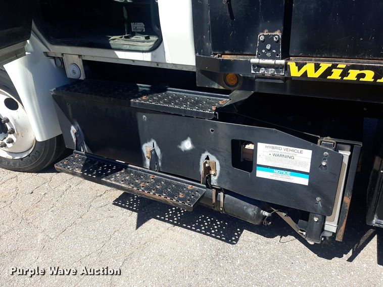 image for item NY9681 2012 International 4300 flatbed truck