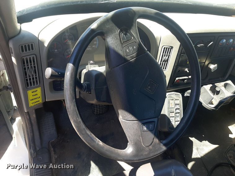 image for item NY9681 2012 International 4300 flatbed truck