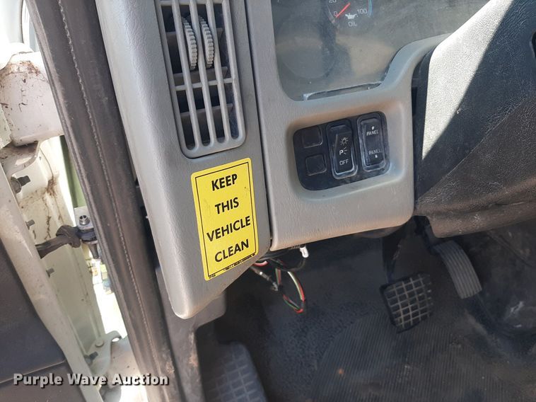 image for item NY9681 2012 International 4300 flatbed truck