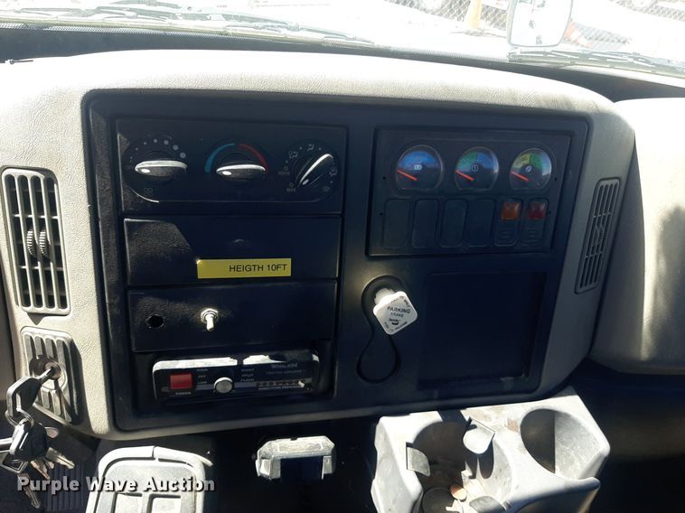 image for item NY9681 2012 International 4300 flatbed truck