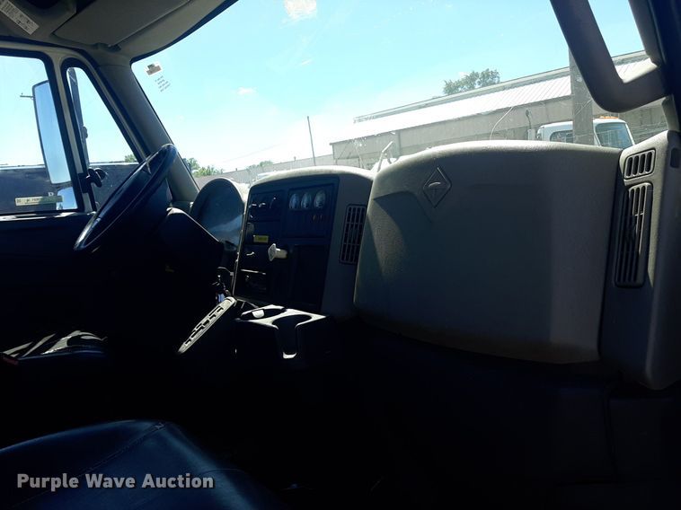 image for item NY9681 2012 International 4300 flatbed truck