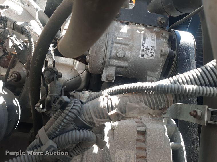 image for item NY9681 2012 International 4300 flatbed truck