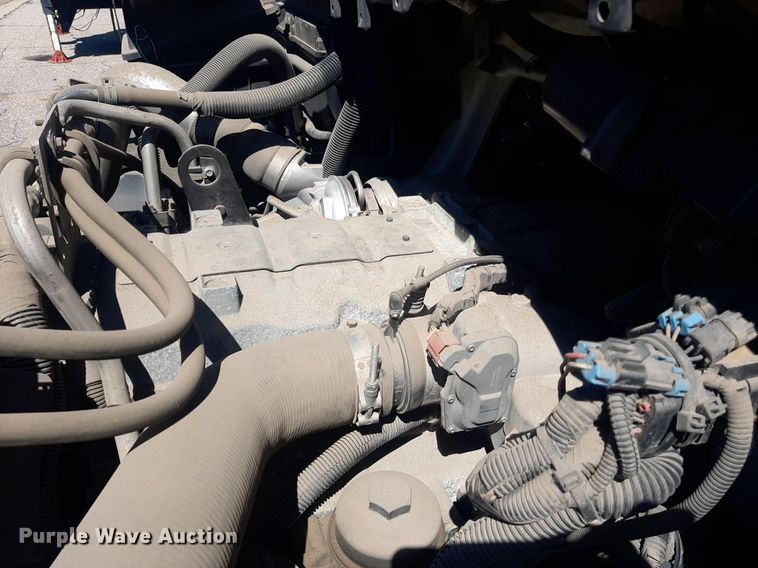 image for item NY9681 2012 International 4300 flatbed truck