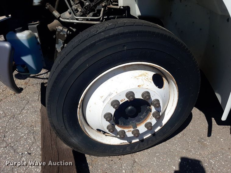 image for item NY9681 2012 International 4300 flatbed truck