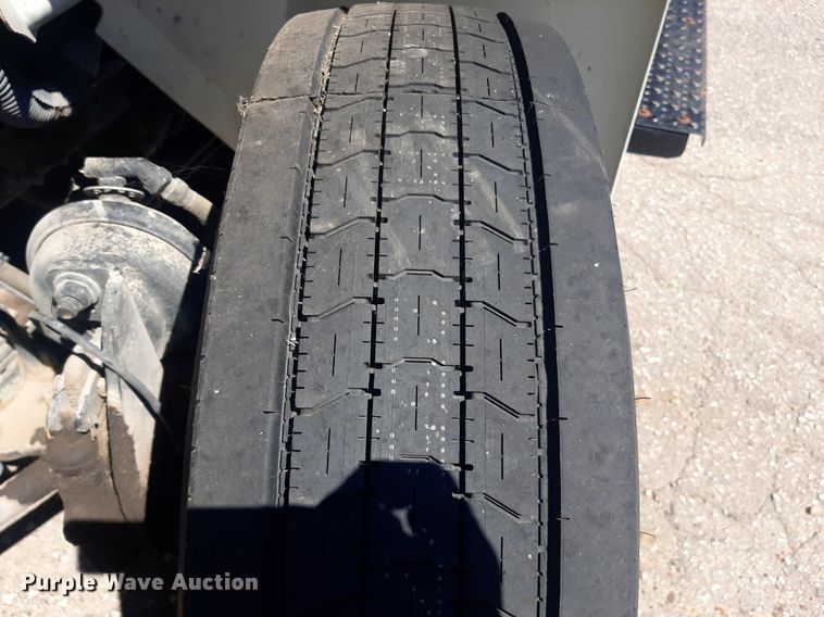 image for item NY9681 2012 International 4300 flatbed truck