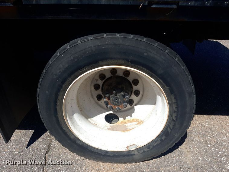 image for item NY9681 2012 International 4300 flatbed truck