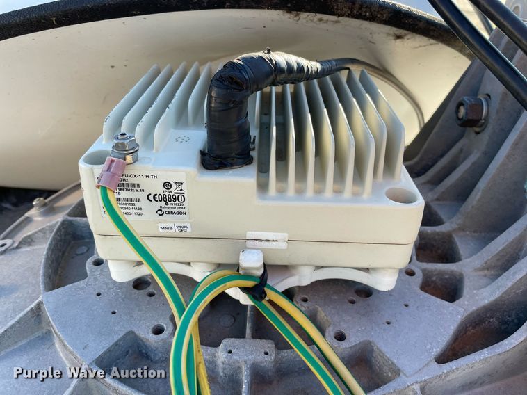 image for item NY9683 (2) 3' diameter wireless antennas