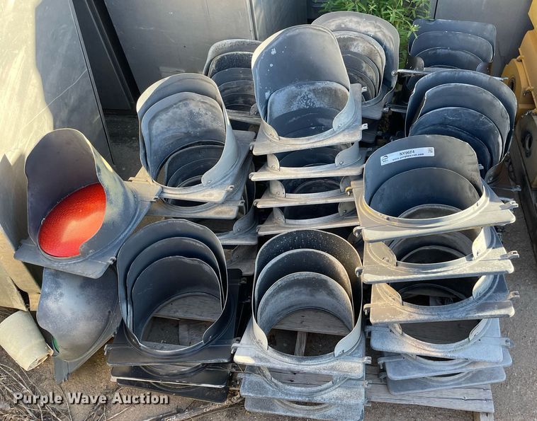 image for item NY9684 Traffic signal equipment