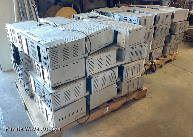 image for item NY9688 (48) traffic controllers