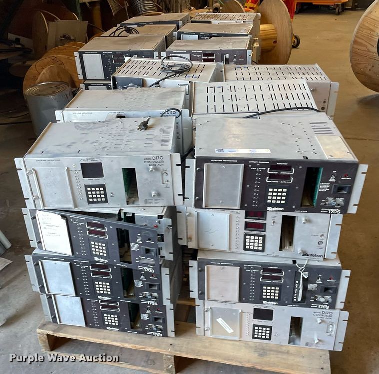 image for item NY9688 (48) traffic controllers