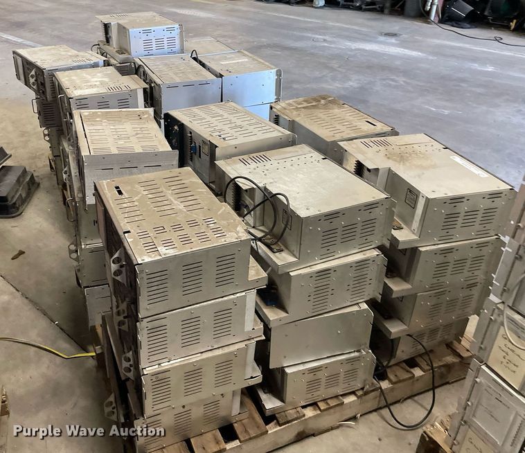 image for item NY9689 (49) traffic controllers