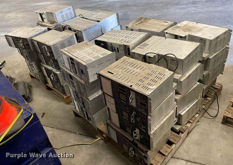 image for item NY9689 (49) traffic controllers