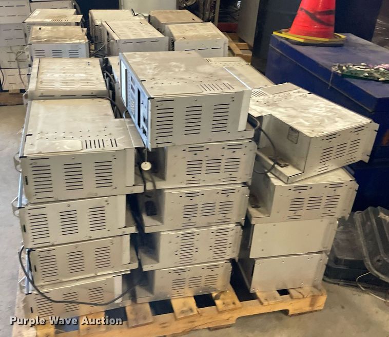 image for item NY9689 (49) traffic controllers