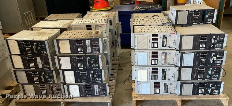 image for item NY9689 (49) traffic controllers