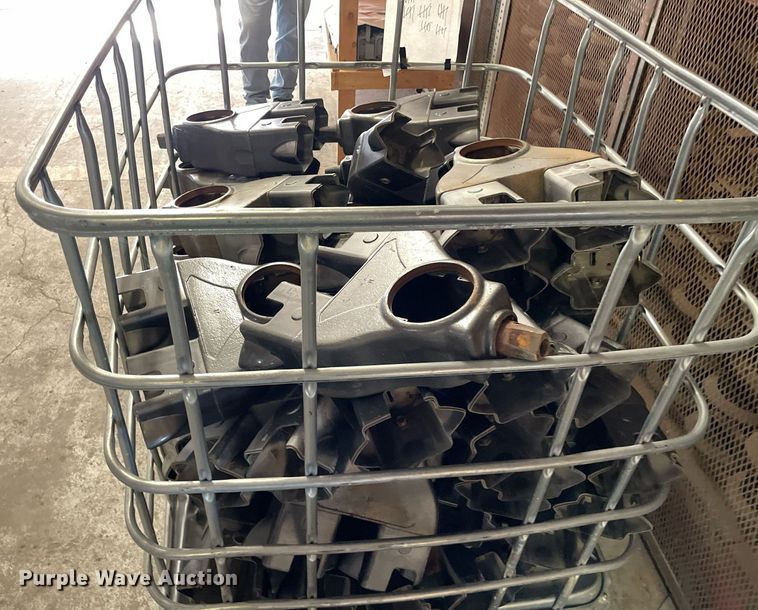 image for item NY9690 Approximately 80 parking meter housings