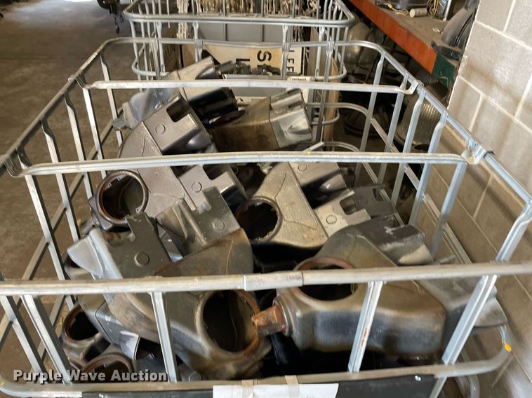 image for item NY9690 Approximately 80 parking meter housings