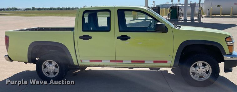 image for item NY9692 2006 Chevrolet Colorado  Crew Cab pickup truck