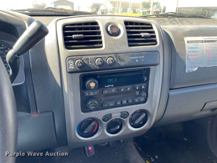 image for item NY9692 2006 Chevrolet Colorado  Crew Cab pickup truck