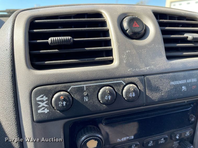 image for item NY9692 2006 Chevrolet Colorado  Crew Cab pickup truck