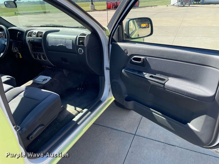 image for item NY9692 2006 Chevrolet Colorado  Crew Cab pickup truck