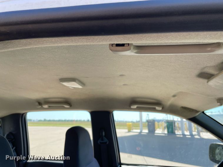 image for item NY9692 2006 Chevrolet Colorado  Crew Cab pickup truck