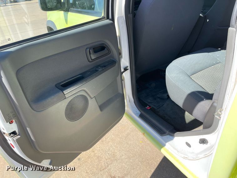 image for item NY9692 2006 Chevrolet Colorado  Crew Cab pickup truck