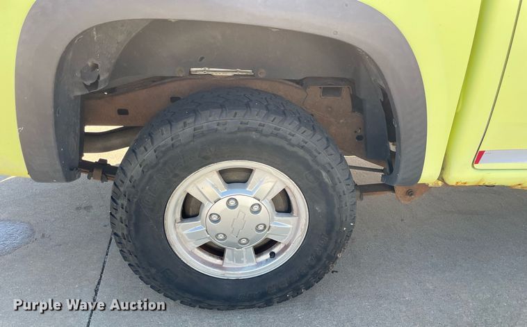 image for item NY9692 2006 Chevrolet Colorado  Crew Cab pickup truck