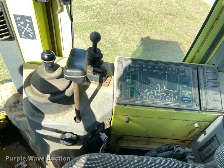 image for item NY9693 1998 Case 921B wheel loader