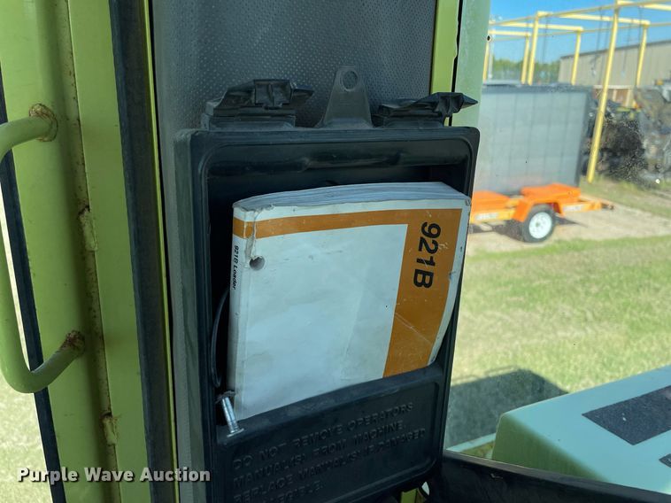 image for item NY9693 1998 Case 921B wheel loader