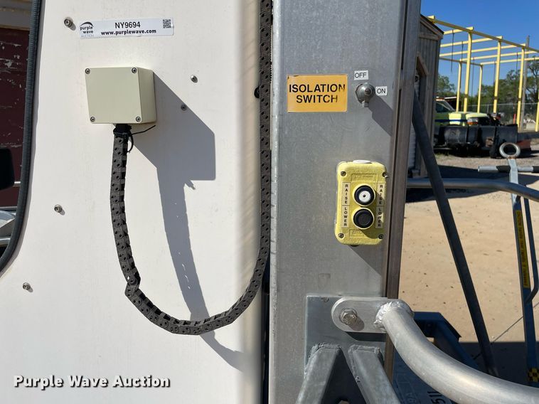 image for item NY9694 AMS GSE DPL99A wheelchair lift