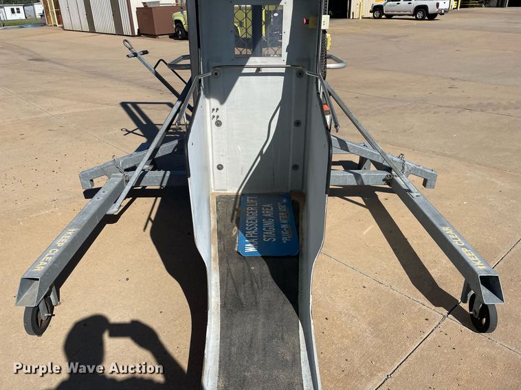 image for item NY9694 AMS GSE DPL99A wheelchair lift