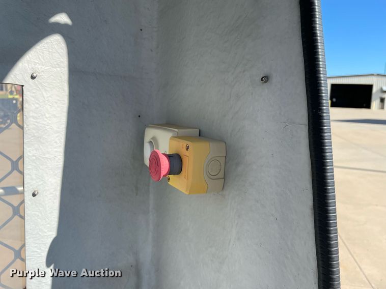 image for item NY9694 AMS GSE DPL99A wheelchair lift