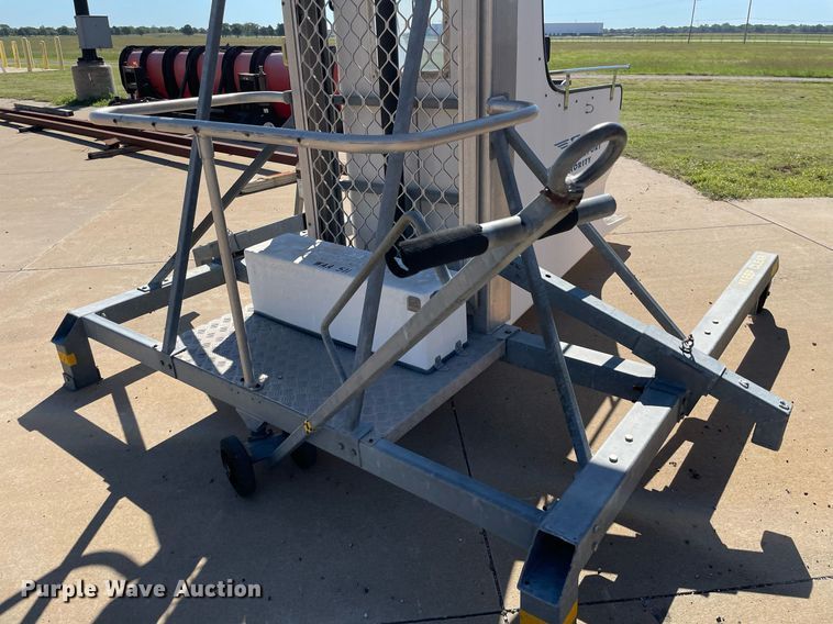 image for item NY9694 AMS GSE DPL99A wheelchair lift