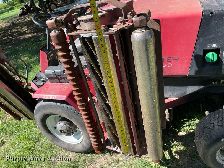 image for item NY9696 Toro Reelmaster 400D reel mower