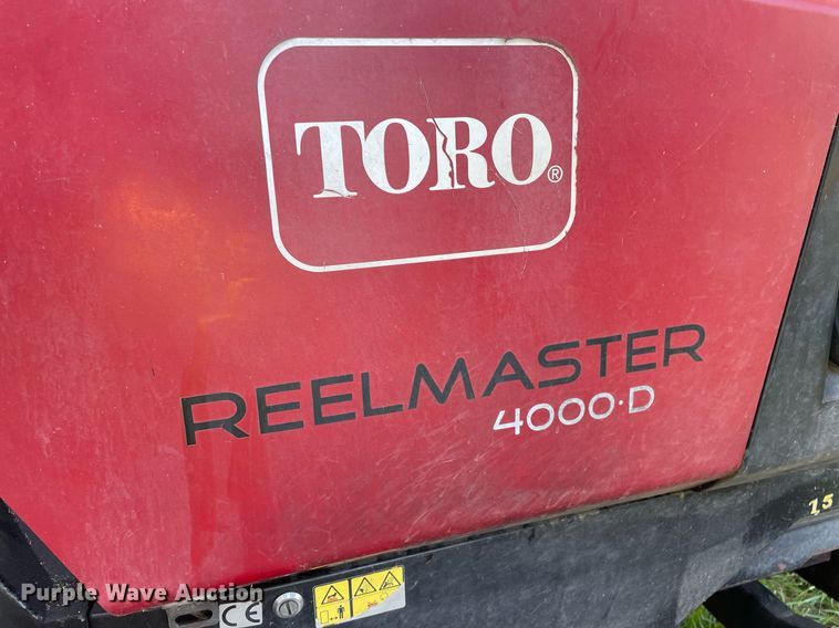 image for item NY9696 Toro Reelmaster 400D reel mower
