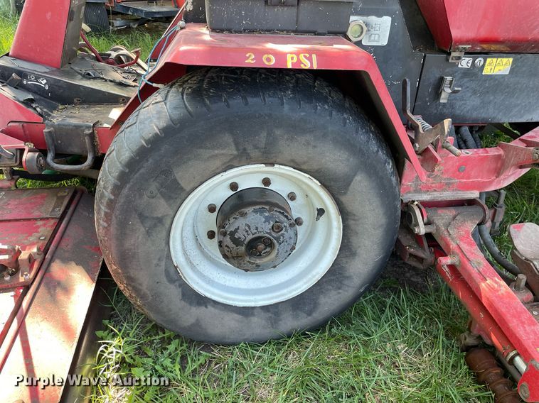 image for item NY9696 Toro Reelmaster 400D reel mower