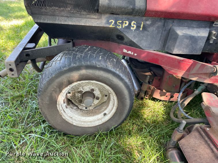 image for item NY9696 Toro Reelmaster 400D reel mower